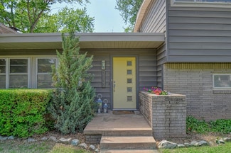 2732 Walnut Rd, Norman, OK 73072