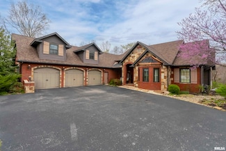 420 Lake Indian Hills Dr, Carbondale, IL 62902