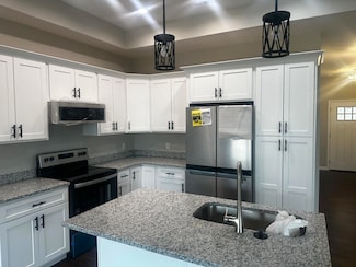 67 Thorn Ridge Rd, Reeds Spring, MO 65737