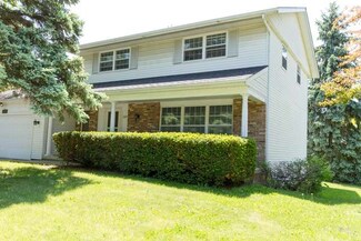 1409 Century Oaks Dr, Elgin, IL 60123