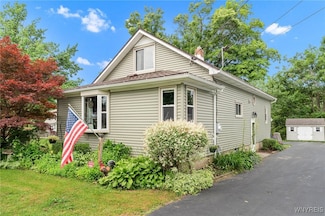 7106 Boston State Rd, Hamburg, NY 14075