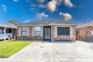 7663 Stonewood St, New Orleans, LA 70128