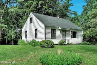 1699 Best Rd, Rensselaer, NY 12144
