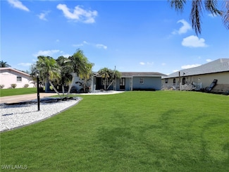 2210 Parkview Dr, Fort Myers, FL 33905