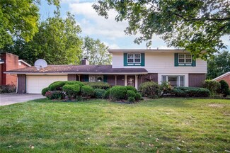 7204 Franklin Ave, Windsor Heights, IA 50324