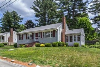 10 Evergreen Rd, Stoneham, MA 02180