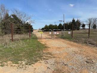 28605 Johnson Rd, Maud, OK 74854