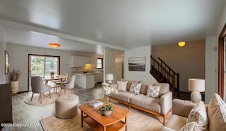 9860 Deerwood Dr, Tobyhanna, PA 18466