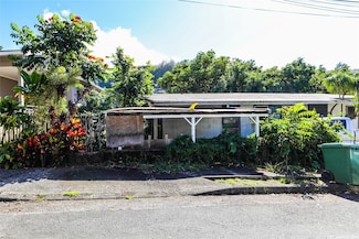 2749 Piliwai St, Honolulu, HI 96819