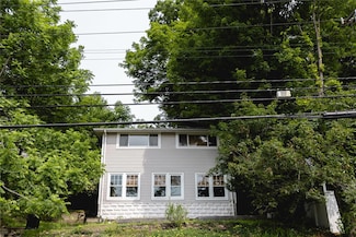 582 Lakes Rd, Monroe, NY 10950