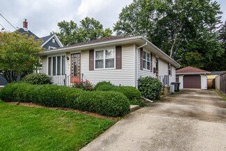860 Cookane Ave, Elgin, IL 60120