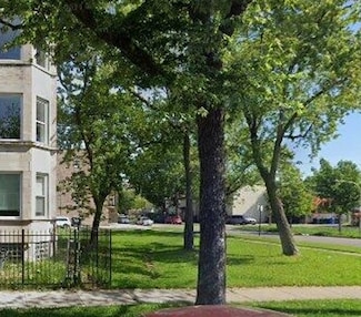 3900 W Gladys Ave, Chicago, IL 60624