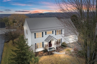 14 Saunders Rd, Ithaca, NY 14850