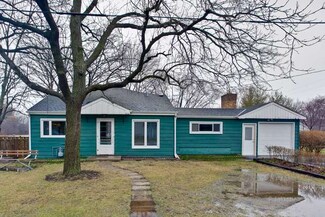 12882 W Rockland Rd, Lake Bluff, IL 60044