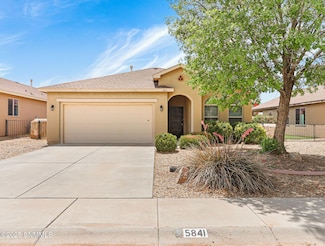 5841 Coyote Flats St, Las Cruces, NM 88012