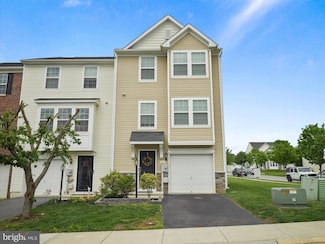 1161 Steed St, Ranson, WV 25438