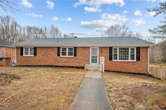 2153 New Castle Dr, Winston Salem, NC 27103