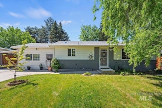 425 W Pine Ave, Meridian, ID 83642