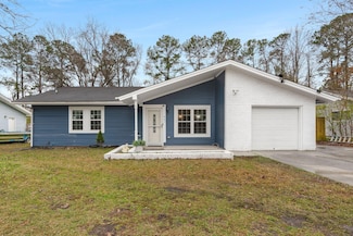 607 Mountain Pine Rd, Moncks Corner, SC 29461
