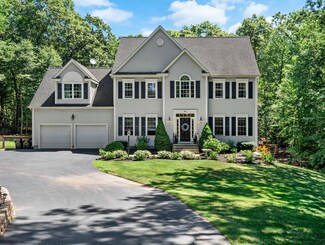 796 Samuel Dr, Whitinsville, MA 01588