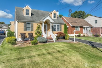 41 Clover Ave, Colonia, NJ 07067