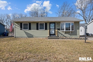 3406 N Pine St, Davenport, IA 52806
