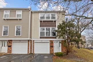 2011 Farnham Ct, Schaumburg, IL 60194