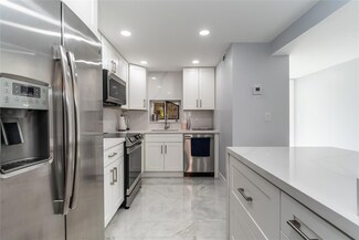 9523 S Hollybrook Lake Dr Unit 102, Pembroke Pines, FL 33025