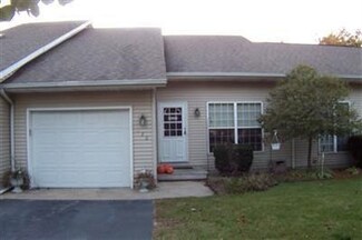 830 8th Place SW, Demotte, IN 46310