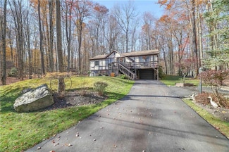 137 Outer Dr, Pocono Lake, PA 18347