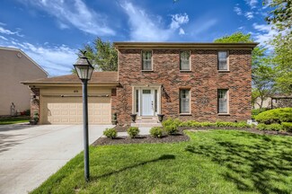 430 Ridgefield Dr, Roselle, IL 60172