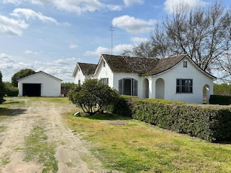 9581 Avenue 388, Dinuba, CA 93618
