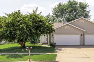 128 Rosewood Ln N, West Salem, WI 54669