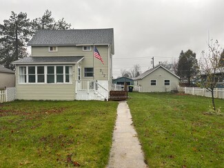 312 W Avenue B, Newberry, MI 49868