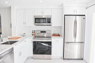 836 Jeffery St, Boca Raton, FL 33487