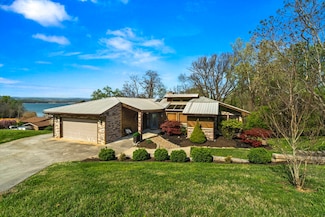 1888 Wilderness Dr, Talbott, TN 37877
