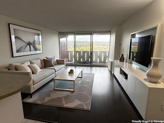 200 Swanton St Unit 713, Winchester, MA 01890