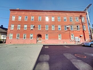 48 West St, Chicopee, MA 01013
