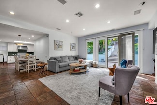 10321 Rochester Ave, Los Angeles, CA 90024