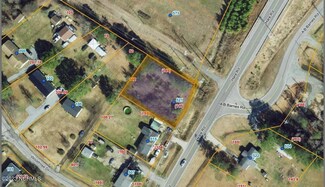 521 Hare Rd, Goldsboro, NC 27534
