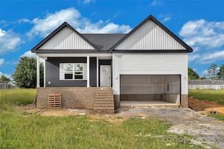 143 Tranquility Ln, Harmony, NC 28634