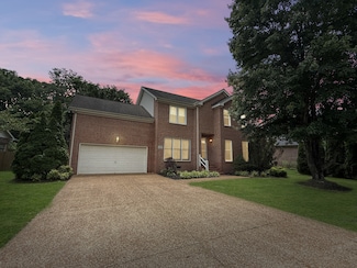 6665 Autumnwood Dr, Nashville, TN 37221