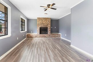 4609 Greenwood Ln, Baker, LA 70714