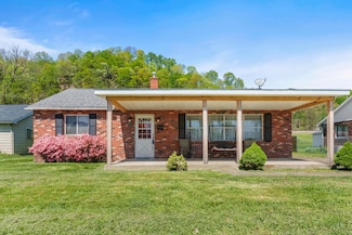 1613 Karin St, Ironton, OH 45638