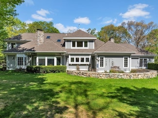 11 Sagamore Farm Rd, South Hamilton, MA 01982