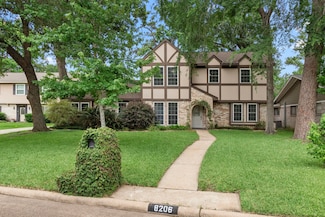 8206 Birchglen Ln, Houston, TX 77070