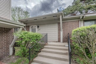 29637 Farmbrook Villa Ct Unit 21, Southfield, MI 48034