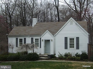 5000 Ridgewood Rd, Alexandria, VA 22312