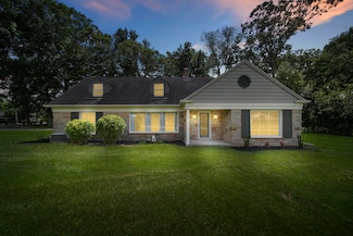 1829 Probert Rd, Jackson, MI 49203