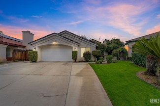 808 Crystal Downs Ct, Bakersfield, CA 93312